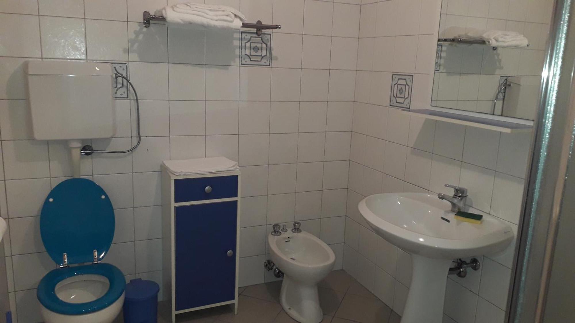 Casa Vacanze Iris, Appartamento Turistico Ravenna Eksteriør billede